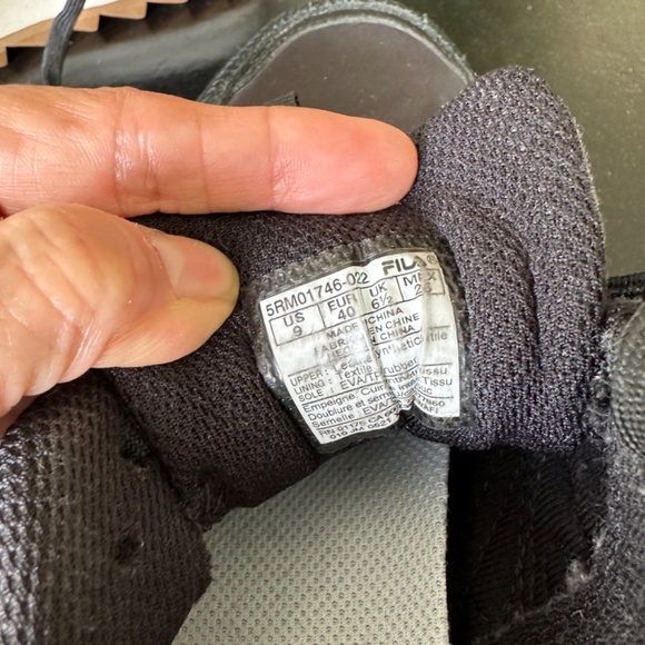 Fila Leather Sneakers Sandenal Orbit Black Size 9 Great Condition - Picture 4 of 15